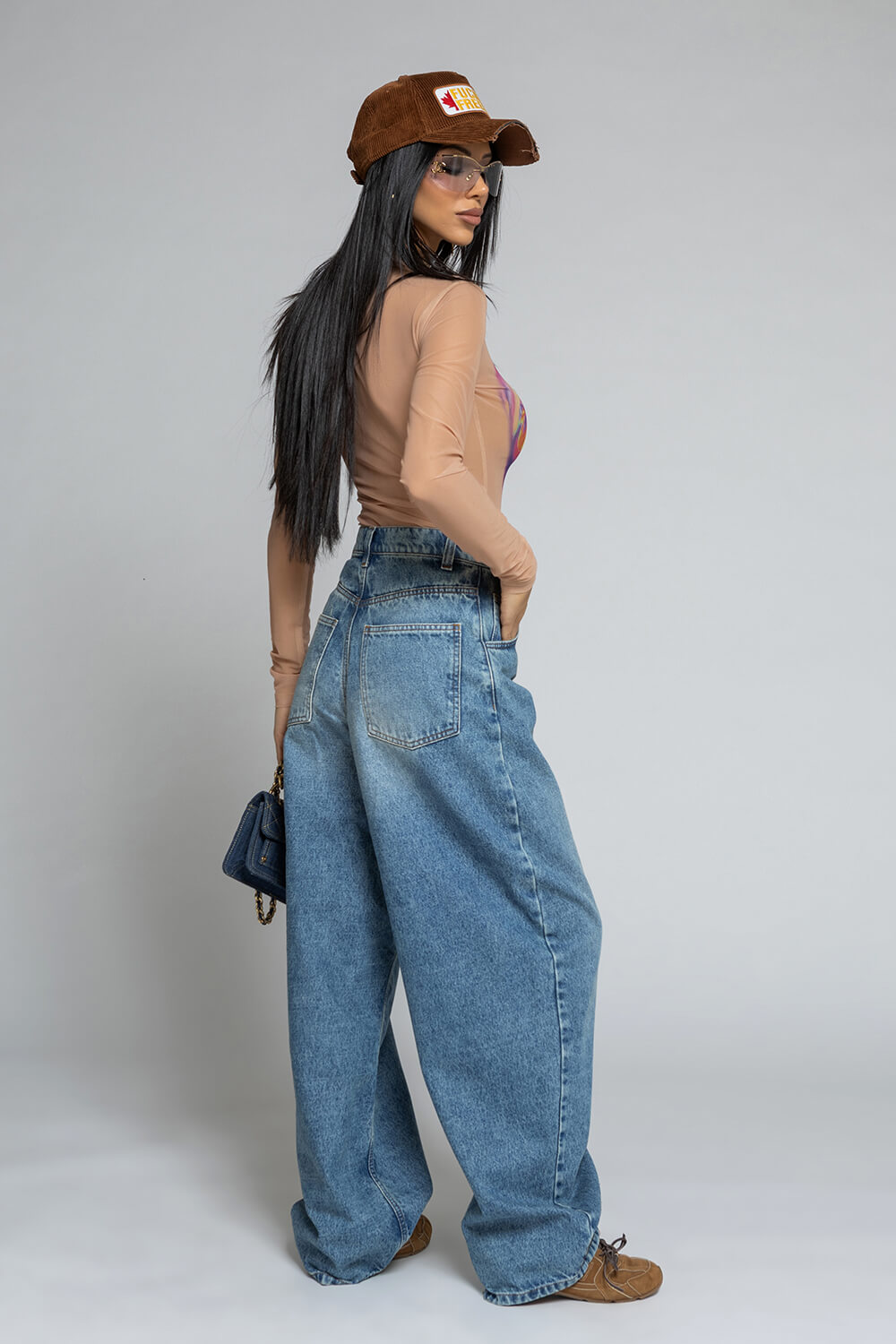 Top Nikole 4705 — photograph 5